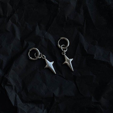 ZOREPAD EARRINGS in silver