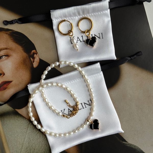 JET'AIME BLACK set with gold fittings