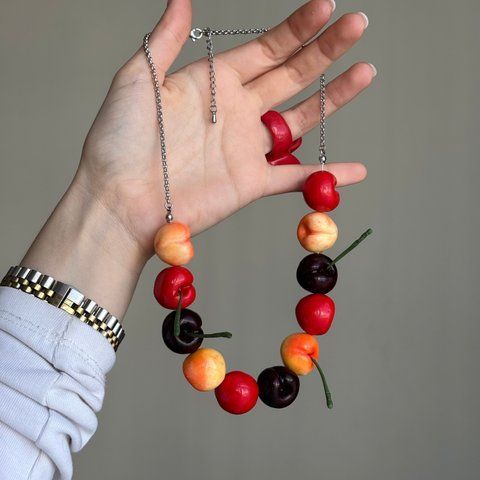 MIX OF BERRIES NECKLACE